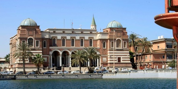 "103" مليار دينار إيرادات.. فأين ذهبت "1.5" مليار دولار؟