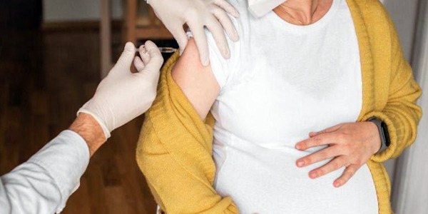 دراسة: إصابة الأمهات بكوفيد-19 أثناء الحمل تزيد خطر التوحّد عند الأطفال