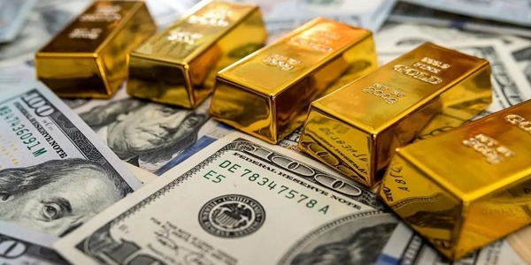 أسعار الذهب ترتفع لليوم الرابع عالميا مدفوعة بضعف الدولار
