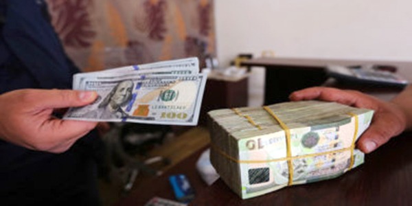 من يحمي أموال الليبيين من فوضى الدولار؟