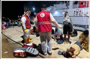 غرق قاربين لمهاجرين غير نظاميين قرب ساحل الخمس