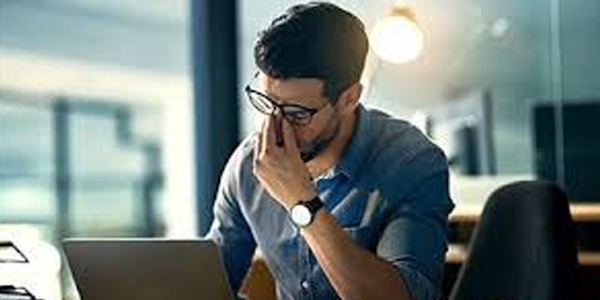 في دراسة حديثة : ساعات قليلة من النوم المتقطع تهدد قلب الشباب