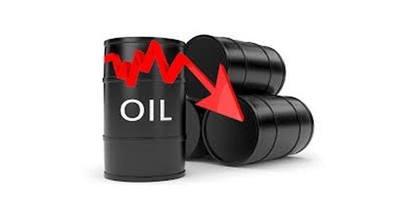 تراجع هامشي في أسعار النفط يمهد لمرحلة جديدة من التفاؤل بقيادة الطلب الأمريكي