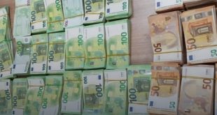 جمارك معيتيقة تحبط تهريب نصف مليون يورو وتُحيل مسافر ليبي للقضاء