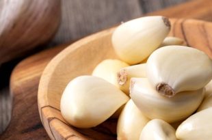 غسول فم من مستخلص الثوم يُظهر فعالية تفوق المطهرات التقليدية