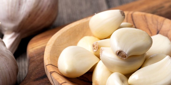 غسول فم من مستخلص الثوم يُظهر فعالية تفوق المطهرات التقليدية