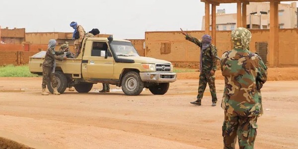 الاتحاد الإفريقي يدين تدهور الوضع الأمني في مالي ويستنكر العنف ضد المدنيين