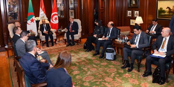 قمة ثلاثية في سوتشي .. دول الجوار ترسم خارطة طريق لإنهاء الانقسام الليبي