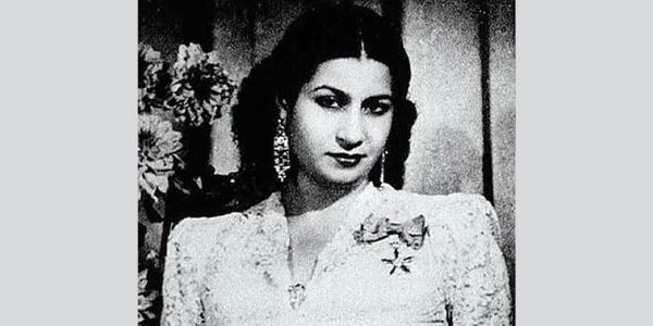 لغز كوكب الشرق .. هل كانت أم كلثوم صنيعة الصدفة أم عبقرية الإدارة الذاتية