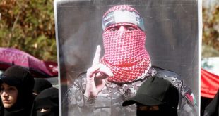 استشهاد "صوت المقاومة" .. القسام تكشف القناع عن "أبو عبيدة" في لحظة فارقة