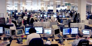 مقابل اتمته .. يفتقد الذكاء الاصطناعي العقل النقدي والمسؤولية الاخلاقية