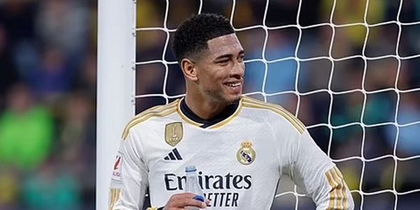 من "بطل البرنابيو  إلى "صداع ألونسو كيف تحول بيلينجهام إلى أزمة في ريال مدريد؟