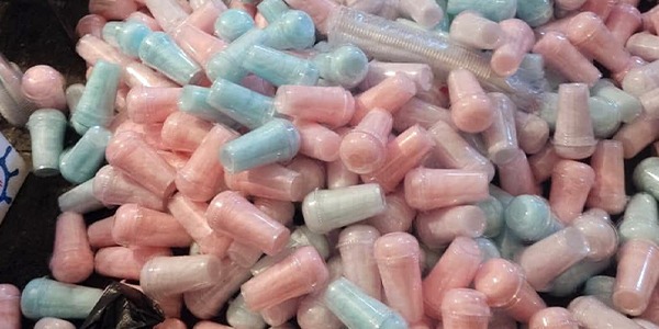 معمل لصنع "حلوة الصوف" في بيئة متسخة بصلاحية مزيفة 