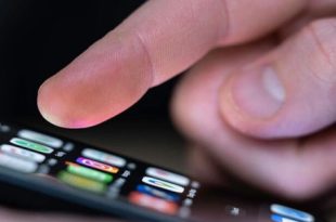 قوقل تكشف عن تحديث يتيح للشركات الاطلاع على رسائل الموظفين النصية!