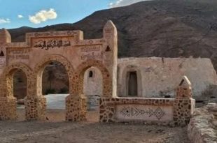 مسجد أت بارون… شاهد حجري على ستة قرون من الروحانية في قلب كاباو