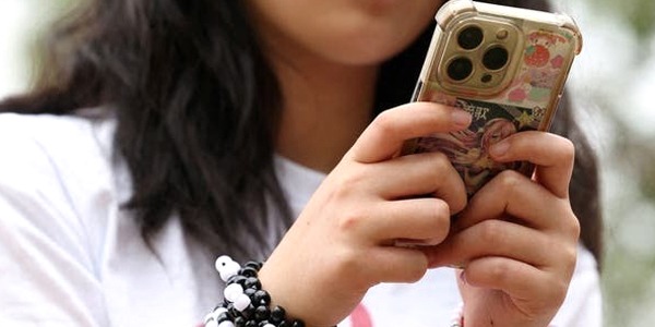 أستراليا تُفعل حظر استخدام مواقع التواصل الاجتماعي على الأطفال 