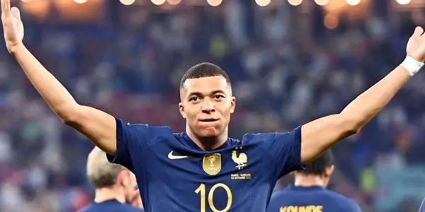  مبابي يهزم باريس سان جيرمان في أروقة القضاء