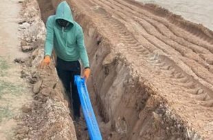 المجلس البلدي الزاوية المركز يباشر تنفيذ مشروع ربط مياه التحلية