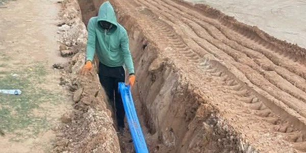 المجلس البلدي الزاوية المركز يباشر تنفيذ مشروع ربط مياه التحلية