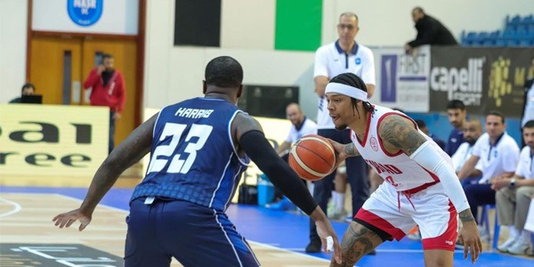 الاتحاد يفتتح مشواره في بطولة دبي الدولية لكرة السلة بفوز عريض