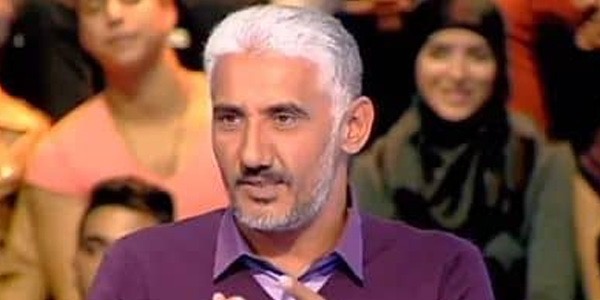 «فيس دق»… عرض رمضاني يكشف الوجه المعتم للتواصل الاجتماعي