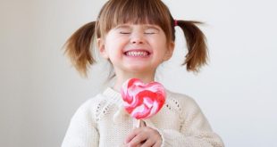 طبيب أطفال يحذر من الإفراط في السكريات