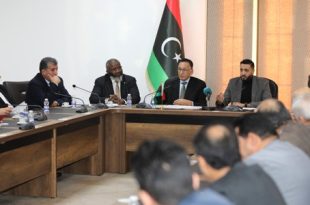 الحويج يؤكد اتخاذ إجراءات لتنظيم التوريد وضبط الأسعار بالسوق المحلي