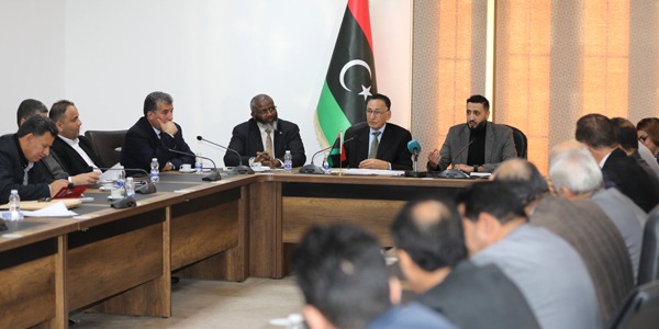 الحويج يؤكد اتخاذ إجراءات لتنظيم التوريد وضبط الأسعار بالسوق المحلي