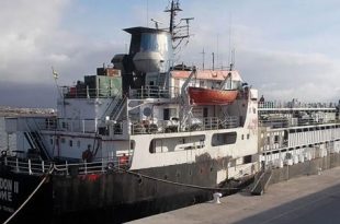 سفينة "سبيريدون 2"… أزمة نقل مواشٍ تثير