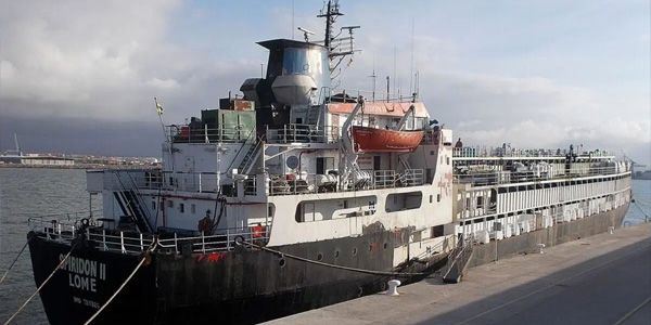 سفينة "سبيريدون 2"… أزمة نقل مواشٍ تثير