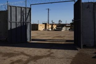 200 عنصر من داعش فروا من سجن سوري