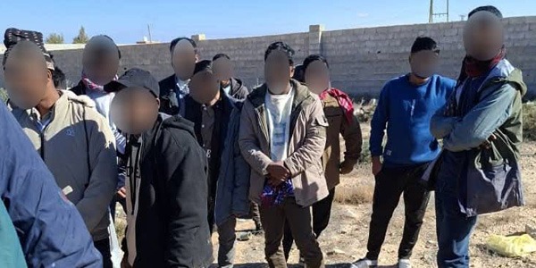 حبس عنصرين من شبكة تهريب بشر بطبرق بعد غرق قارب أودى بحياة 59 مهاجراً