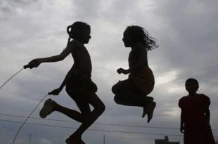 دراسة: قلة النشاط البدني لدى المراهقين تؤثر على الصحة النفسية للآباء