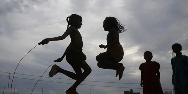 دراسة: قلة النشاط البدني لدى المراهقين تؤثر على الصحة النفسية للآباء