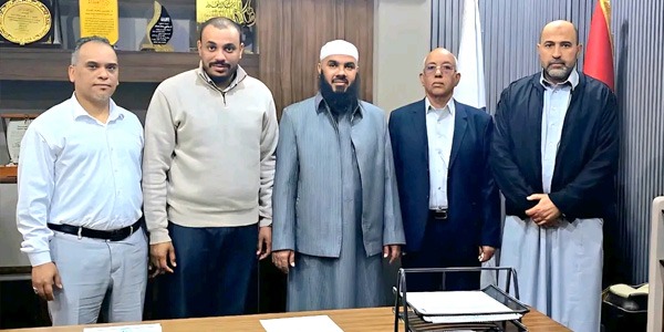 عميد بلدية اجخرة يبحث تأسيس برامج دراسات عليا بكلية تقنيات الطاقة