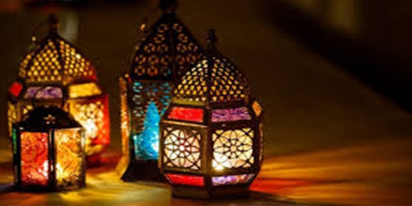 زينة رمضان.. حكاية الضوء الذي أضاء ليالي الشهر المبارك