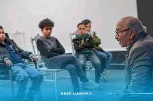 المخرج عبدالله الزروق ضيف ورشة المركز القومي للمسرح