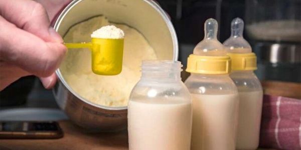 وفاة ثالثة تُوسّع التحقيقات بشأن حليب أطفال مسحوب في فرنسا