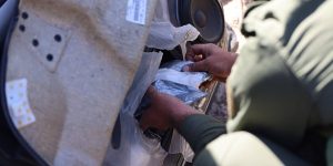ضبط 93 كيلوغرامًا من الكوكايين الخام داخل حاوية بميناء بنغازي البحري