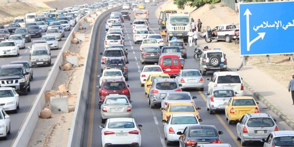 مكتب شؤون المرور ينظم دخول الشاحنات للطريق السريع لتخفيف الازدحام