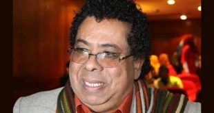 بعد مسيرة فنية امتدت لأكثر من خمسة عقود، رحل الفنان والممثل الكوميدي الليبي صلاح الشيخي عن عمر ناهز 72 عامًا، إثر معاناة مع المرض، داخل أحد مستشفيات مدينة بنغازي، تاركًا خلفه إرثًا من الأعمال التي ارتبطت بذاكرة الجمهور الليبي في المسرح والتلفزيون..