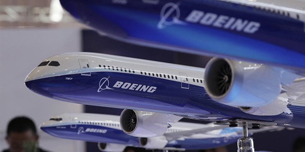 ليبيا تبحث مع “بوينغ” الأمريكية تأسيس شركة طيران وطنية جديدة