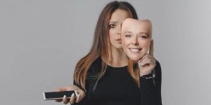 متلازمة الحياة المثالية.. كيف تصنع "السوشيال ميديا" شعورًا دائمًا بالنقص؟