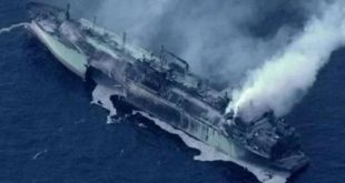 إيطاليا تحذر من ناقلة غاز روسية معطوبة تنجرف نحو ليبيا: “خطر بيئي كبير”