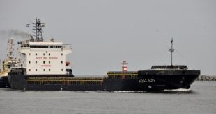 وصول سفينة محمّلة بـ8 آلاف طن من السكر المكيس إلى ميناء طرابلس