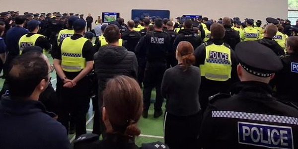 أكثر من 500 شرطي يشاركون فى اعتقال جماعة دينية بتهم الاغتصاب والاستعباد الحديث والزواج القسري