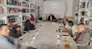 صالون الجابر يفتح ملف المسرح الليبي… الجحاوي يستعيد الذاكرة ويحلل القضايا