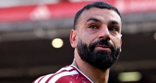 دموع الوداع في أنفيلد.. محمد صلاح ينهي رحلة الأسطورة بعد تسع سنوات من المجد