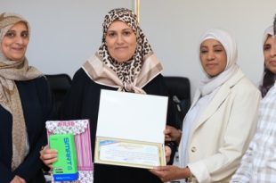 فبراير تكرم سالمة عطيوة تقديرًا لمسيرتها بمناسبة اليوم العالمي لحرية الصحافة