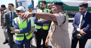 وزير الاقتصاد والتجارة يتابع تسريع الإفراج عن البضائع وخفض أسعار السلع